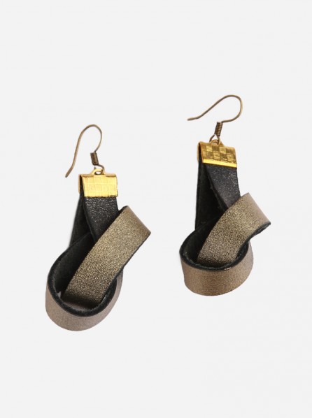 Rubirosa Sapphire I Leather Earrings - Twirl Type (Chrome Blue/Gradient Gold)