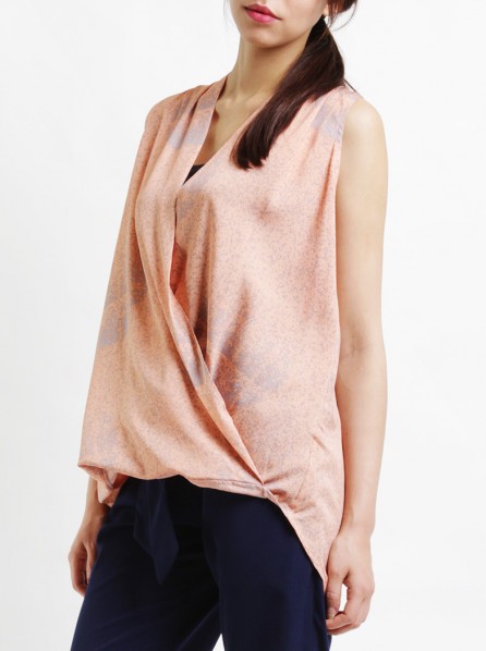 In A Beat Draped Oversized Top (Peach)