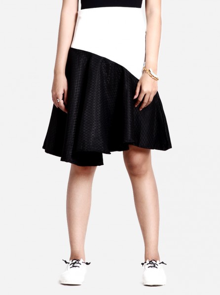 SELV Anemone Skirt (White/Black)
