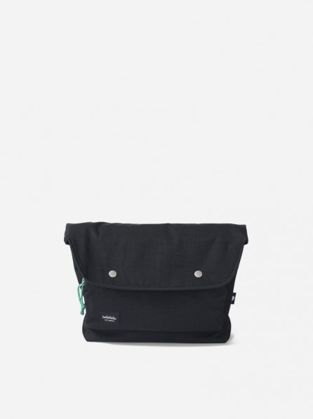 Hellolulu Vesper Compact Camera Bag (Black)