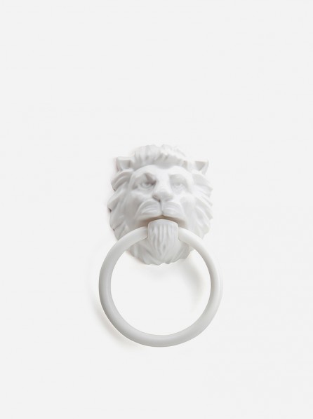 Monkey Business Lion Head Tower Holder ( White )
