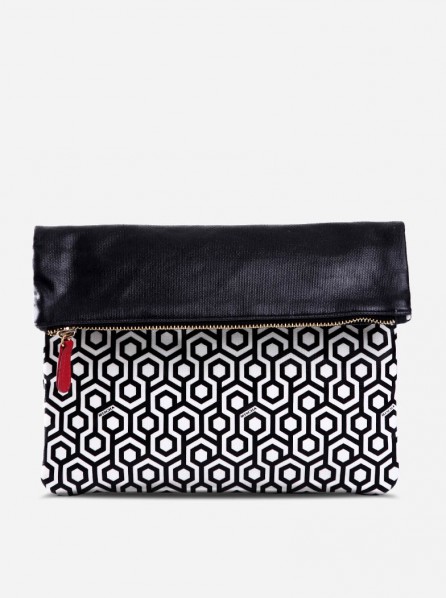 Mischa Travel Clutch Leather (White/Black)