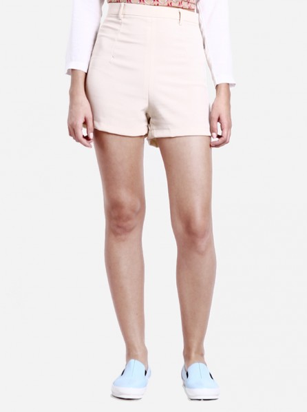 Spotlight Triangle Pocket Short (Cream)