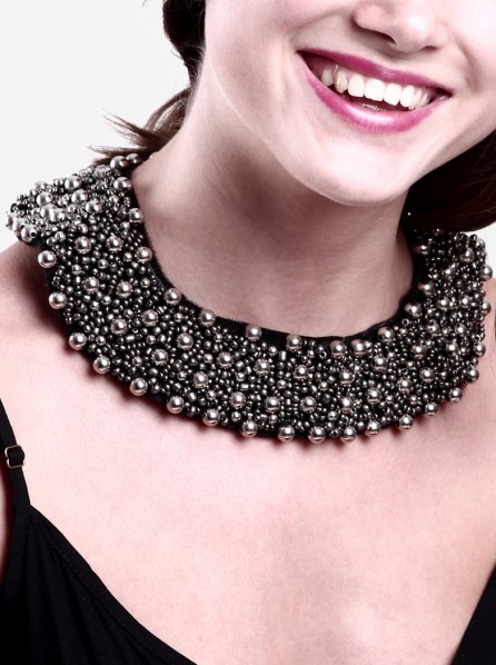 Yuna Pearl Collar Necklace (Black)