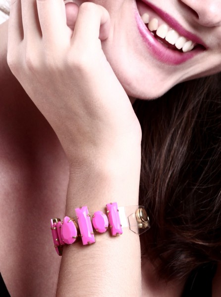 Yuna Shiny Totem Neon Pink Stone Bracelet (Neon Pink)