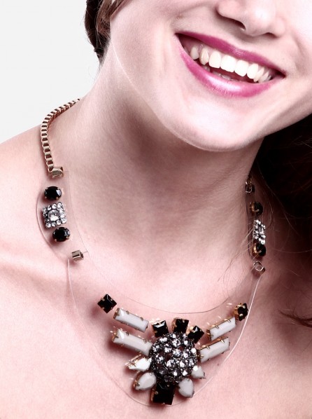 Yuna Sundial Black Grey Combo Stone Necklace (Black/Grey)