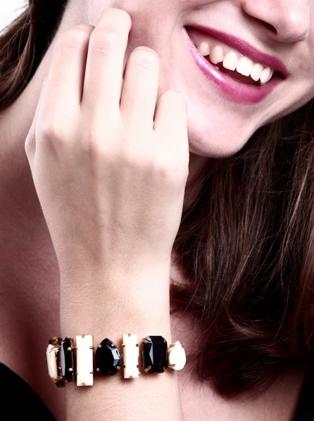 Yuna Yin & Yang Black/White Stone Bracelet (Black/White)