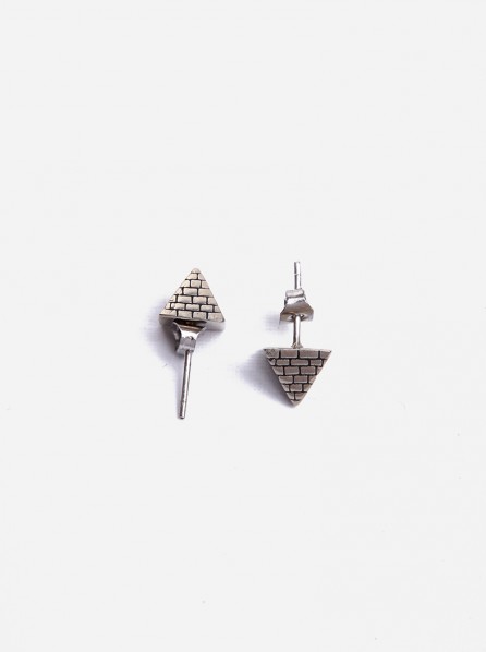 Beneath The Roses Pyramid Stud Earrings (White Bronze)