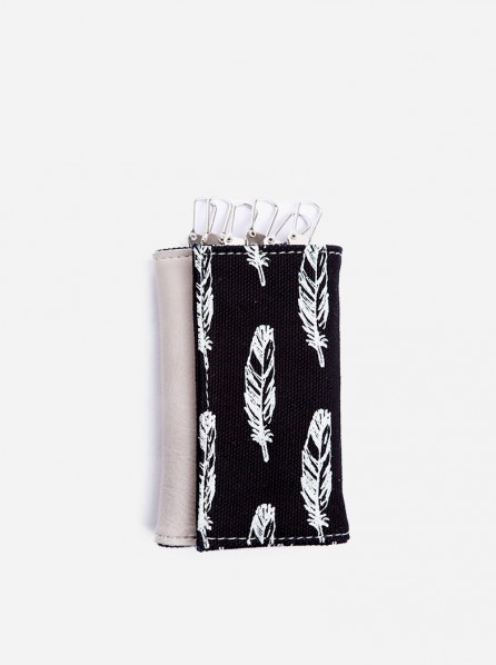 Canvas Living Carkey Wallet Feathers