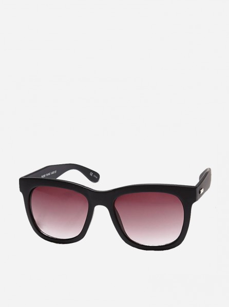 Minkpink Shore Thing Sunglasses (Black Rubber)