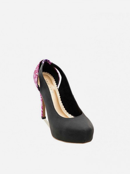 Ugna Benetta Heels (Black)